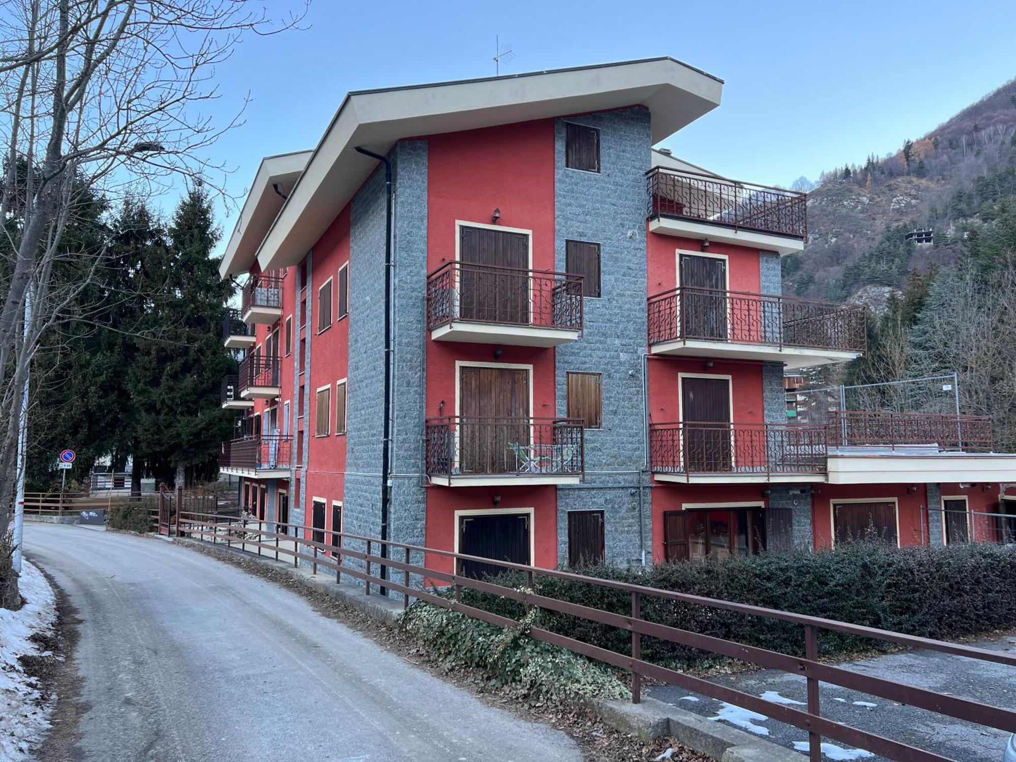 Limone Central Suite Mountain View Лимоне Пиемонте Екстериор снимка